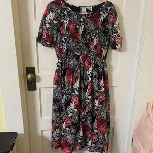 Take Two Floral Midi Dress Black & Red Botanical Print Size Large 100% Cotton
